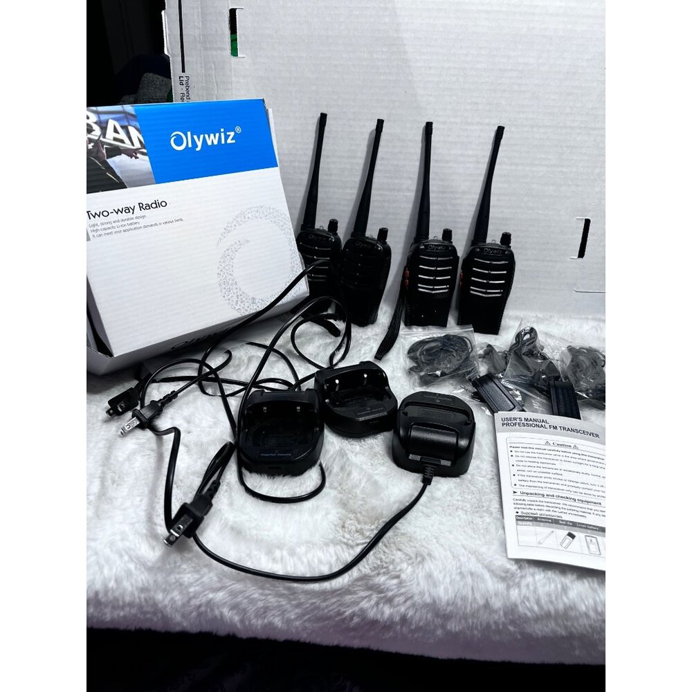 Olywiz HTD 828 two way radio Walkie Talkie lot